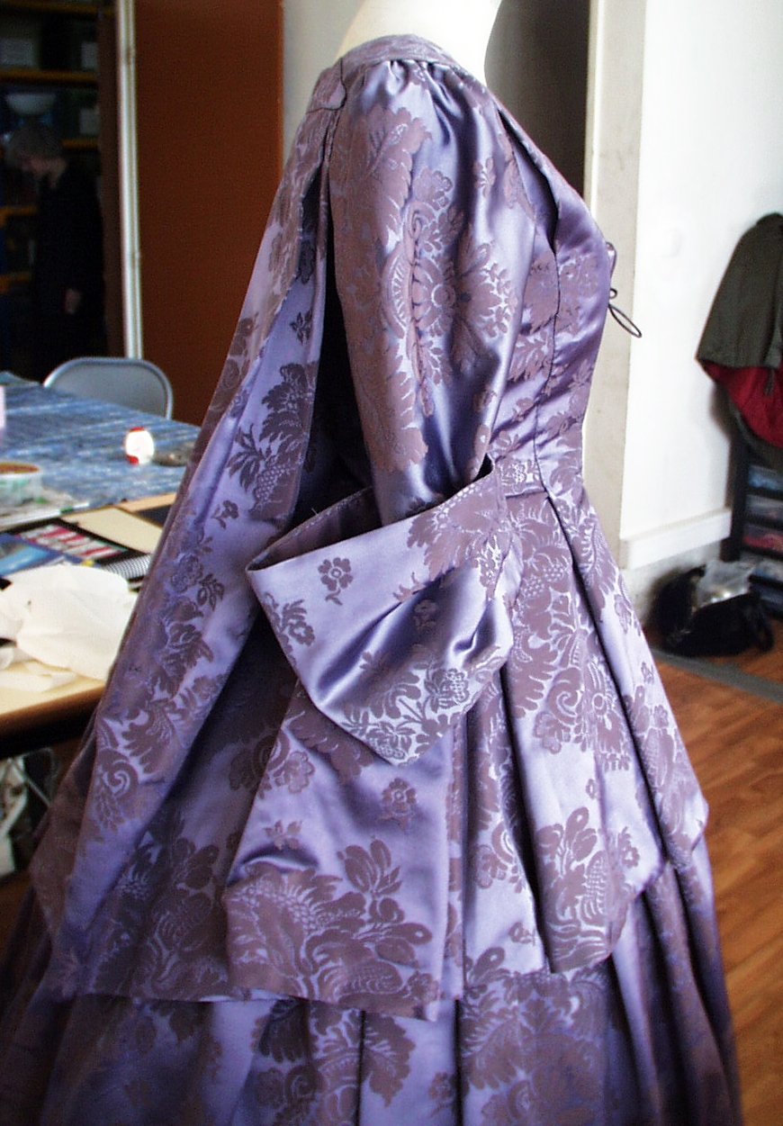 XVIIIe Robe violette La compagnie du costume