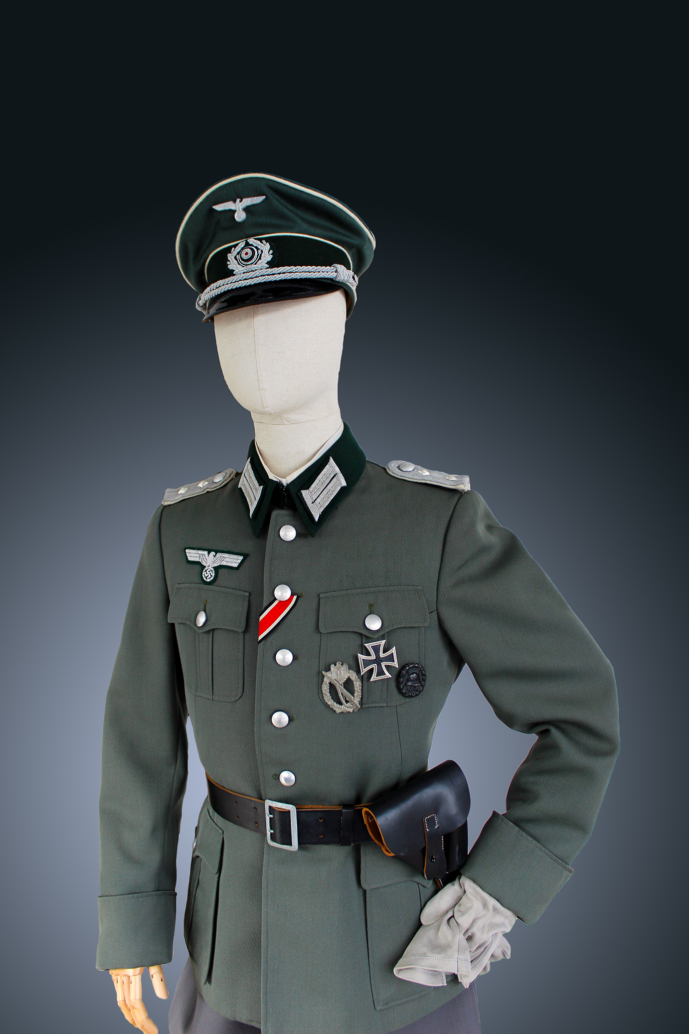 Военная форма германии. Хьюго босс одежда вермахта. Hugo Boss униформа вермахта. Хьюго босс Вермахт. Hugo Boss форма рейха.